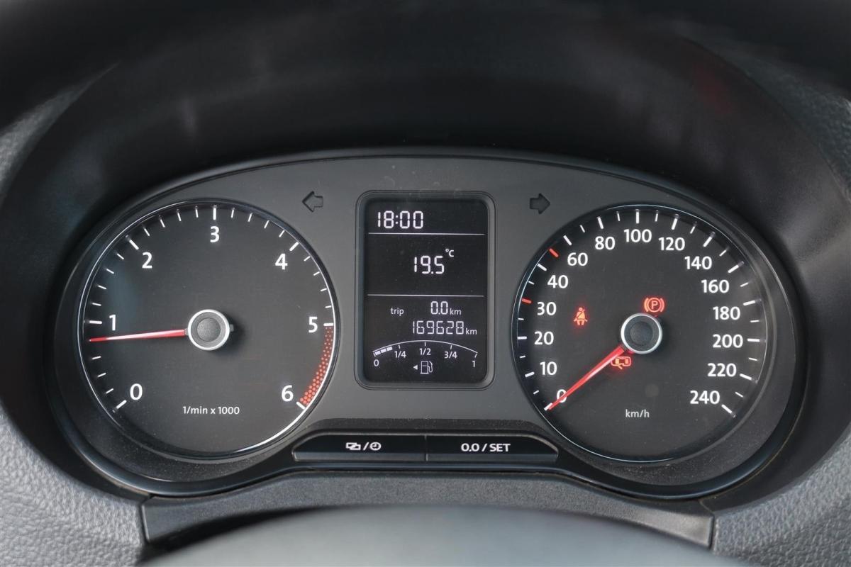 volkswagen-amarok-2015-diesel-2000cc
