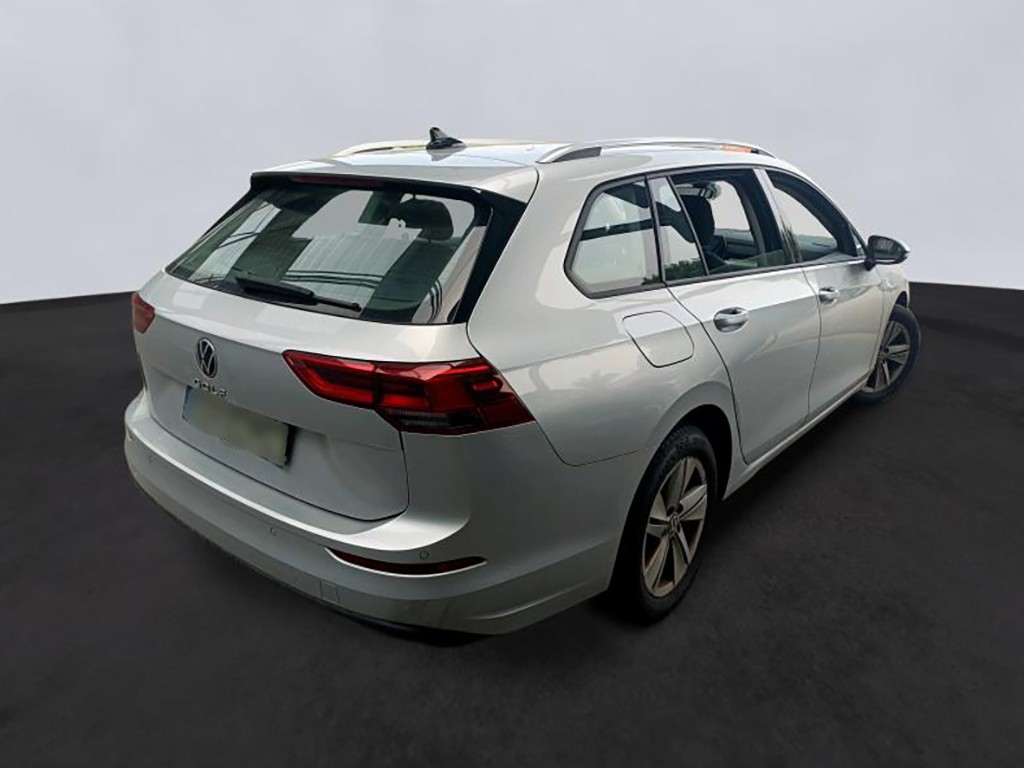 volkswagen-golf-variant-2023-diesel-2000cc
