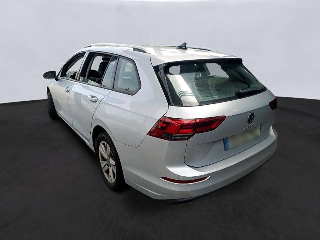 volkswagen-golf-variant-2023-diesel-2000cc
