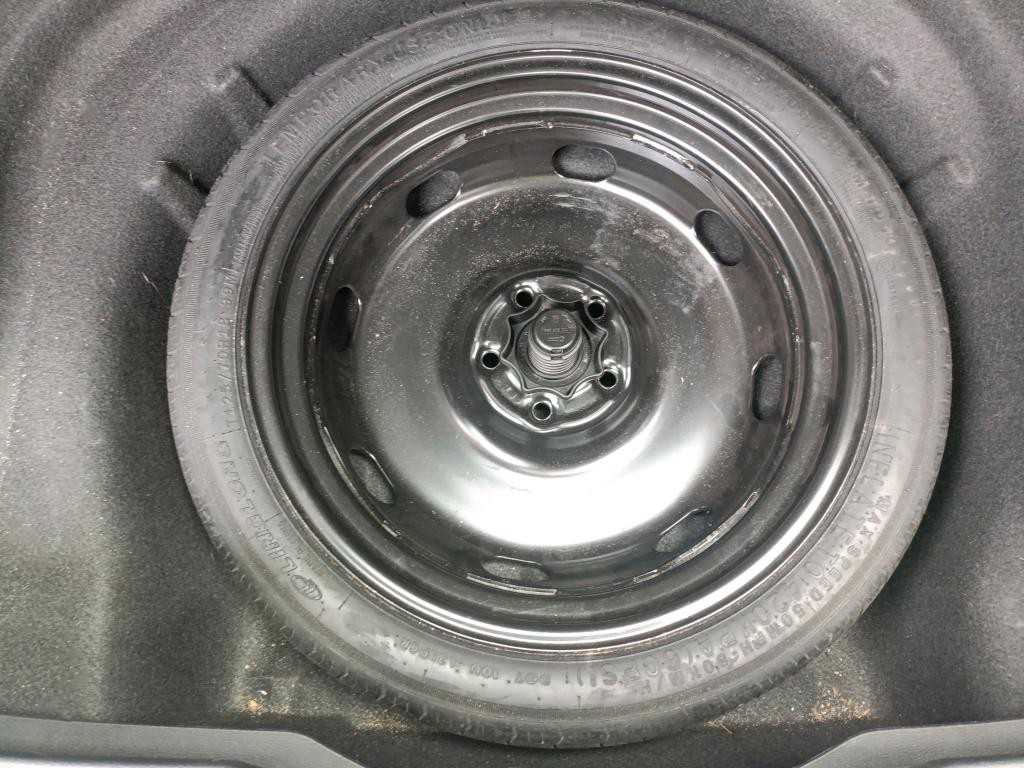 volkswagen-golf-variant-2023-diesel-2000cc