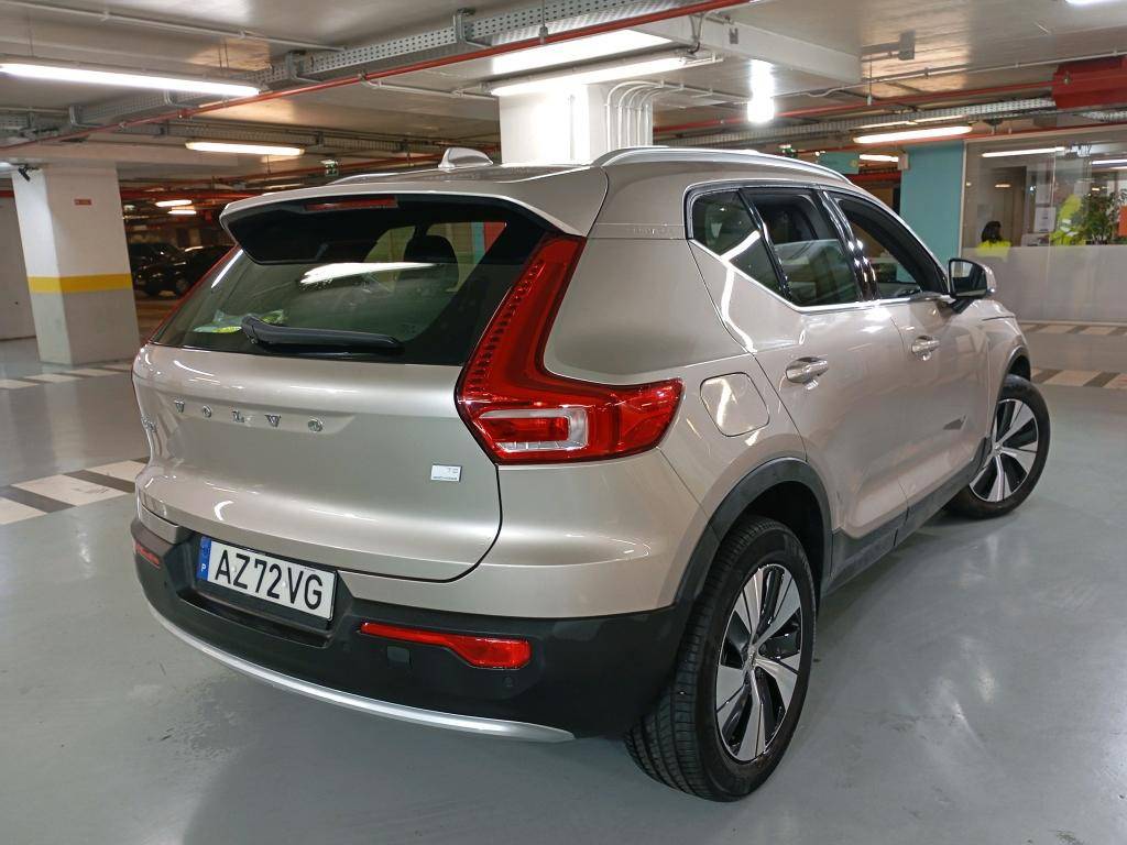 volvo-xc40-2023-hibrido-1500cc