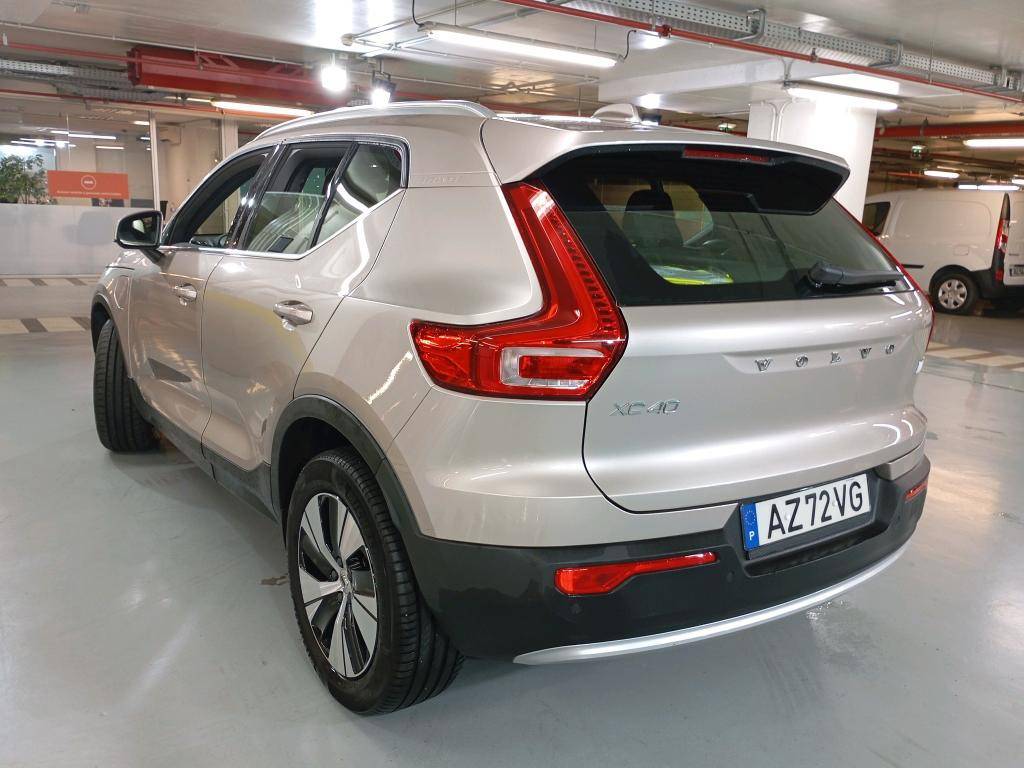 volvo-xc40-2023-hibrido-1500cc