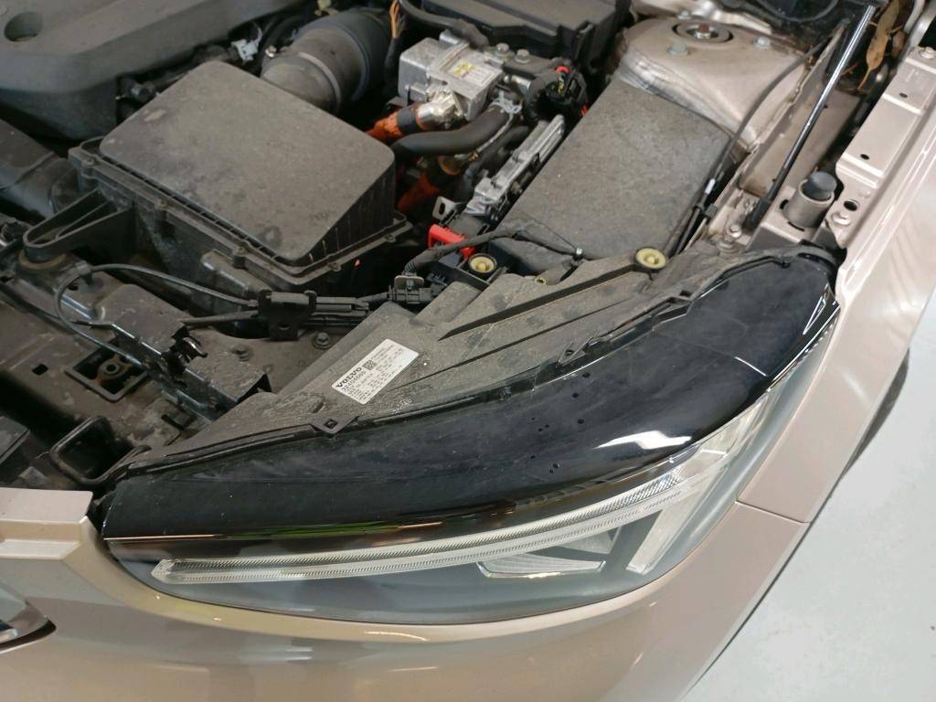 volvo-xc40-2023-hibrido-1500cc