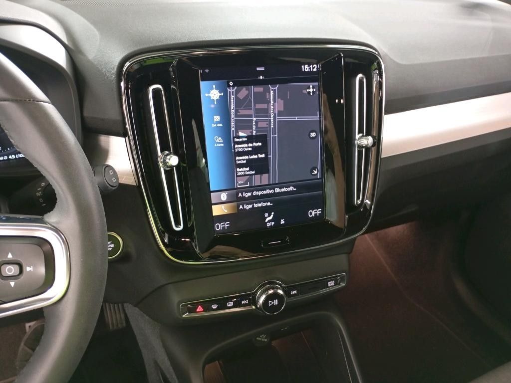 volvo-xc40-2023-hibrido-1500cc