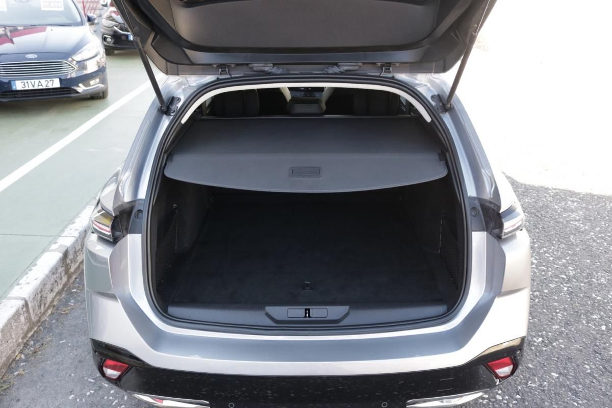 peugeot-308-sw-2023-hibrido-1600cc