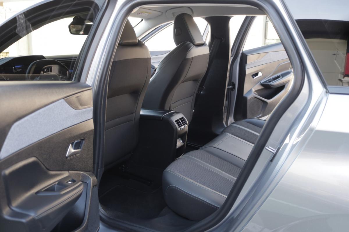 peugeot-308-sw-2023-hibrido-1600cc