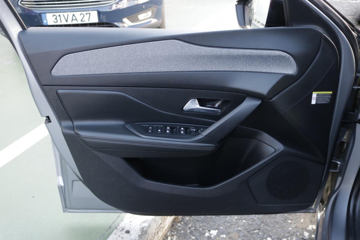 peugeot-308-sw-2023-hibrido-1600cc