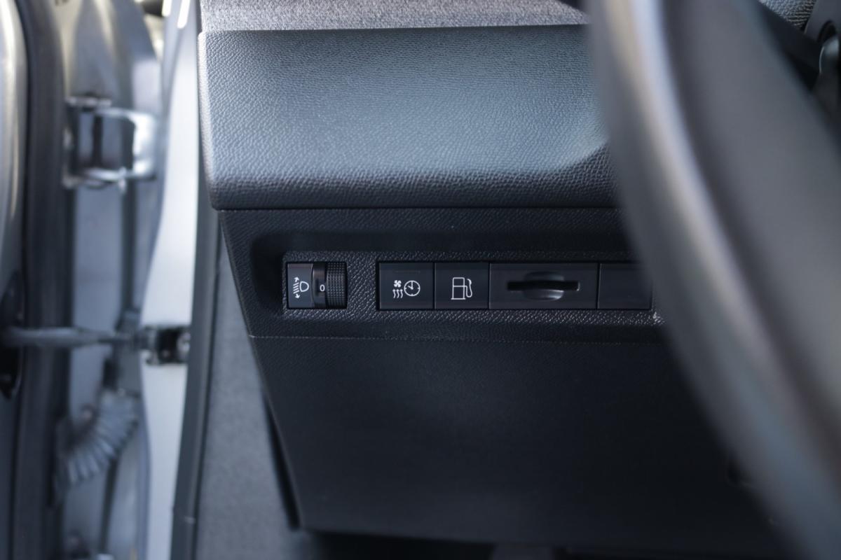 peugeot-308-sw-2023-hibrido-1600cc