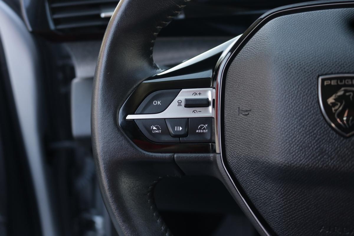 peugeot-308-sw-2023-hibrido-1600cc