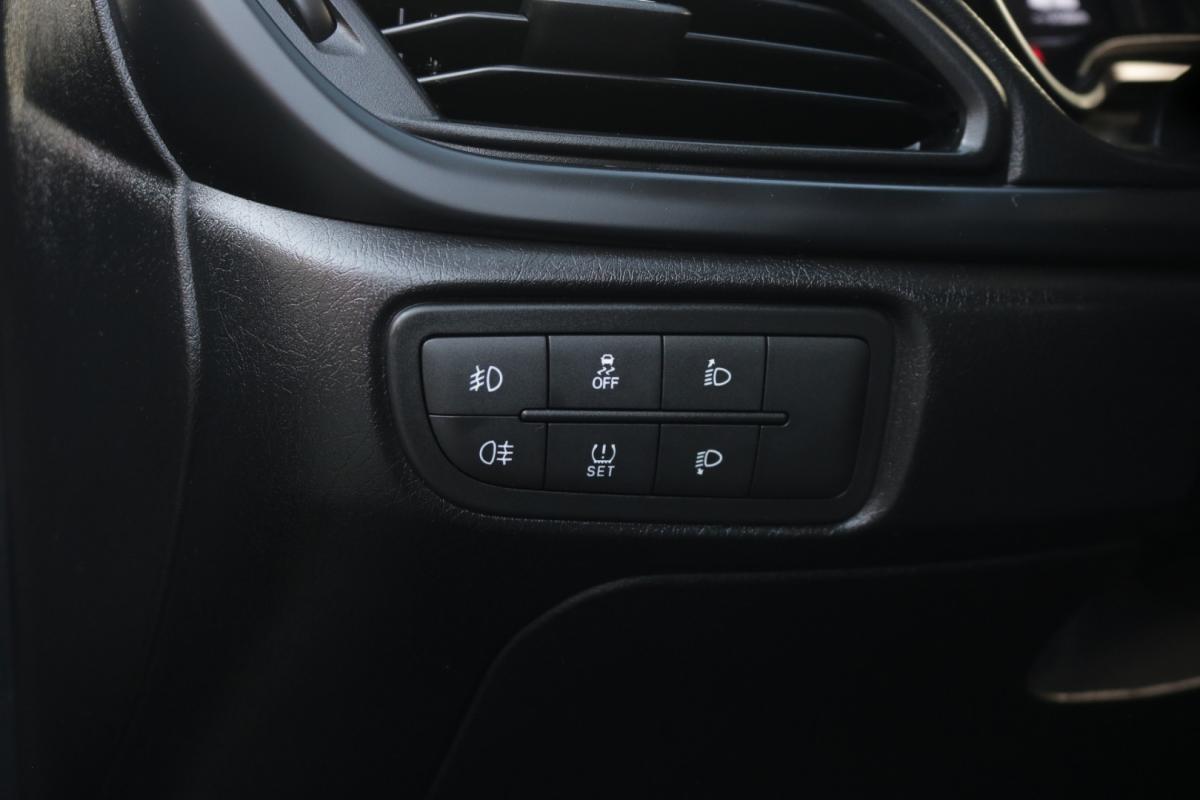 fiat-tipo-station-wagon-2022-diesel-1300cc