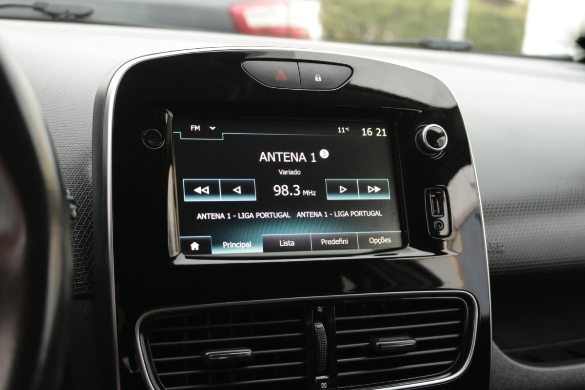 renault-clio-sport-tourer-2019-diesel-1500cc
