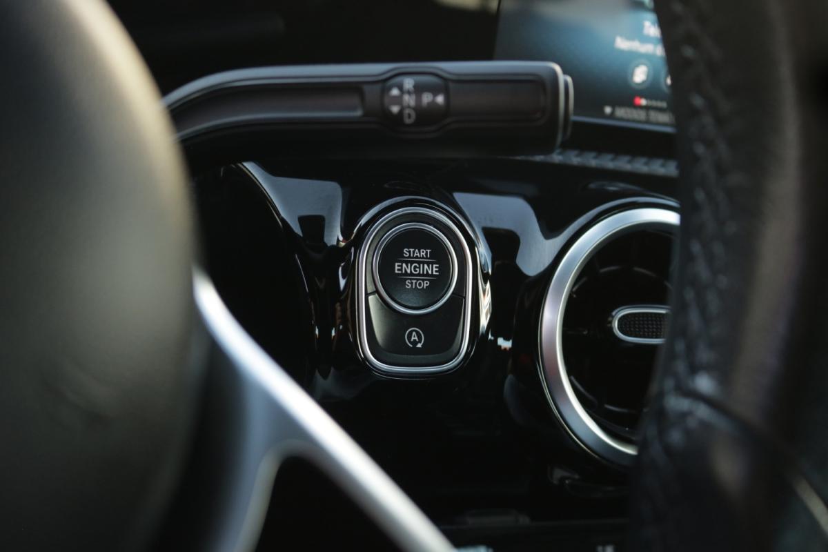 mercedes-benz-cla-2022-diesel-2000cc