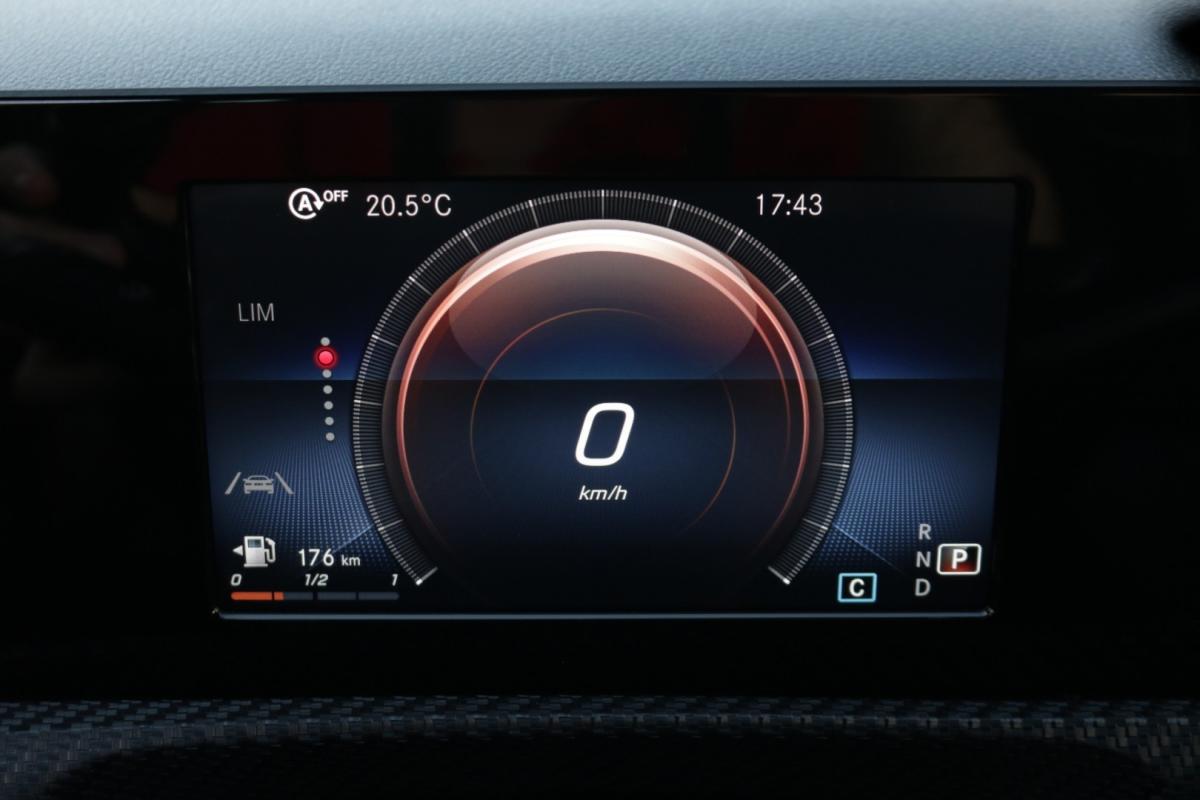 mercedes-benz-cla-2022-diesel-2000cc