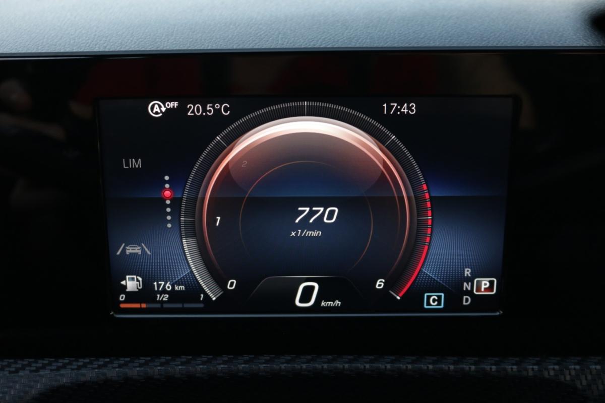 mercedes-benz-cla-2022-diesel-2000cc