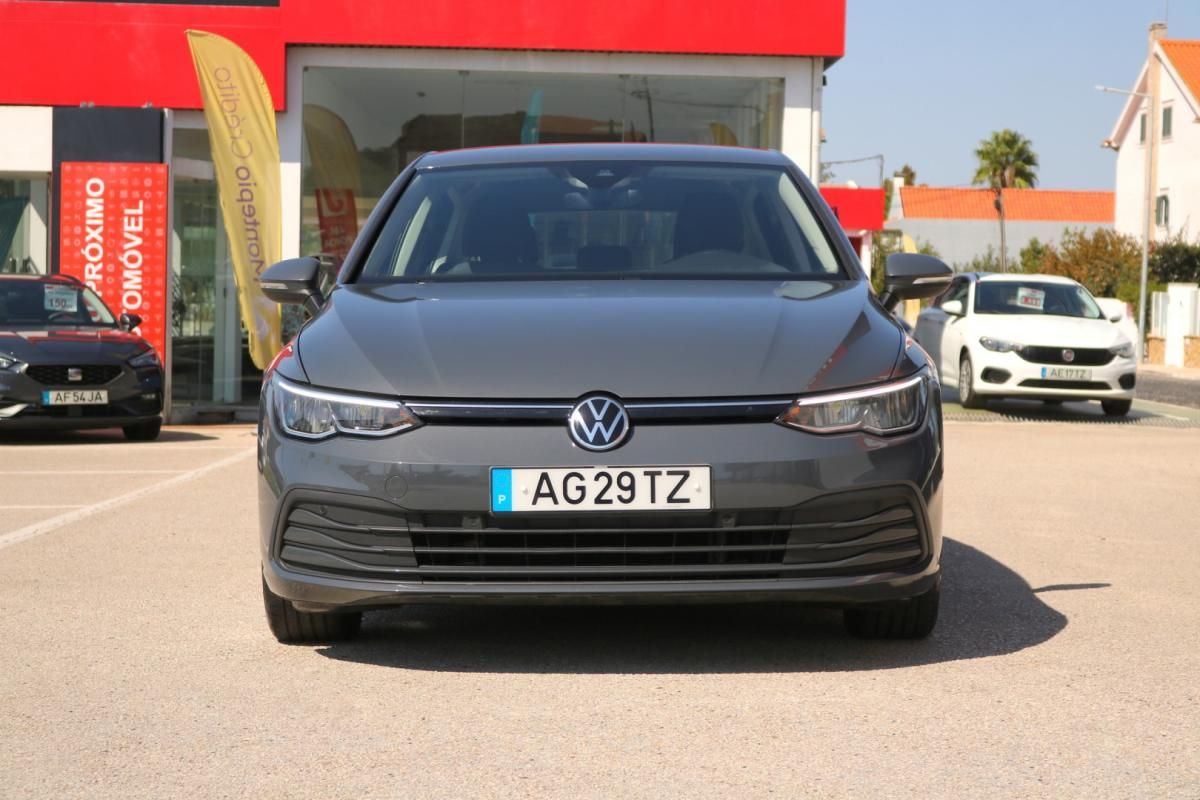 volkswagen-golf-2021-diesel-2000cc