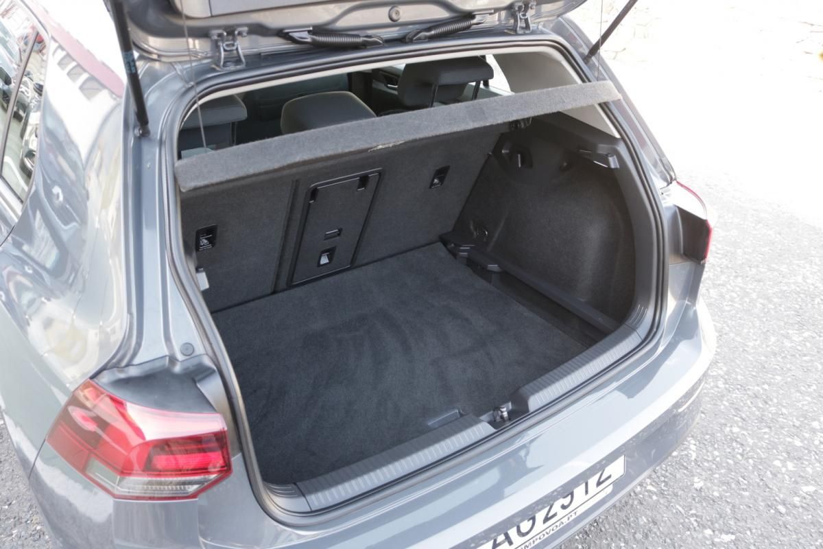 volkswagen-golf-2021-diesel-2000cc