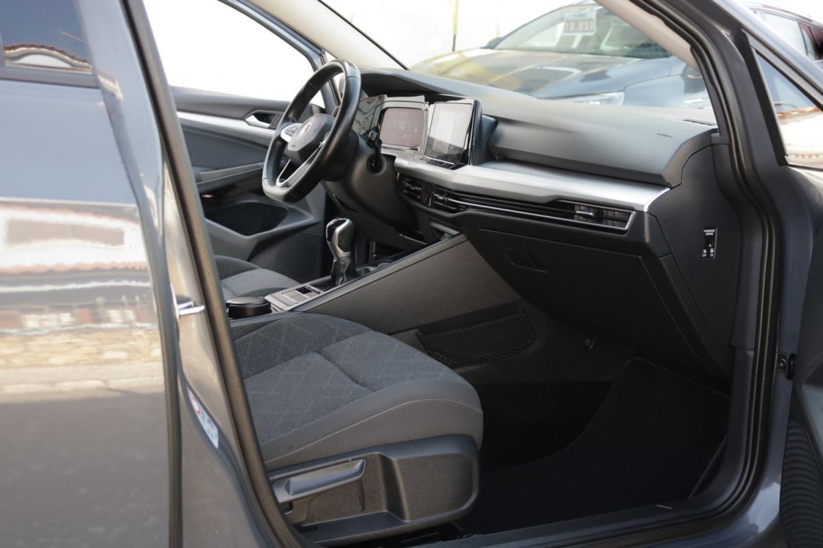 volkswagen-golf-2021-diesel-2000cc