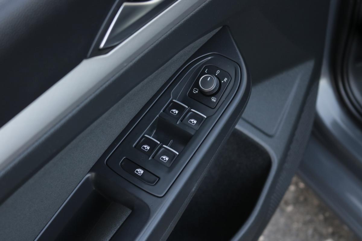 volkswagen-golf-2021-diesel-2000cc