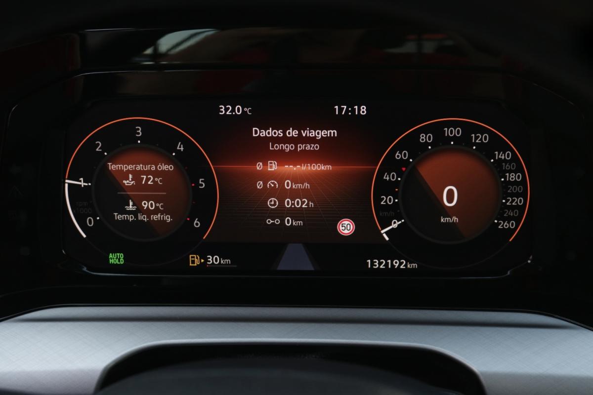 volkswagen-golf-2021-diesel-2000cc