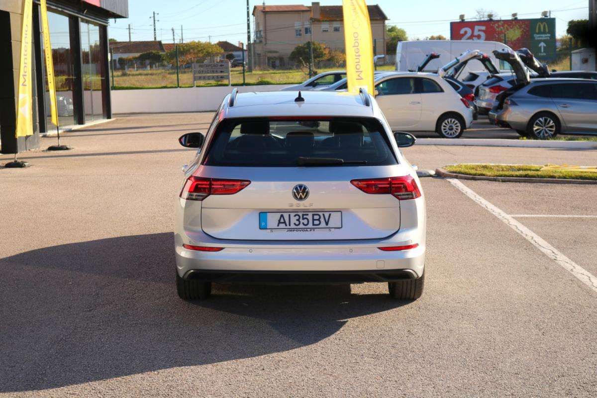volkswagen-golf-variant-2021-diesel-2000cc