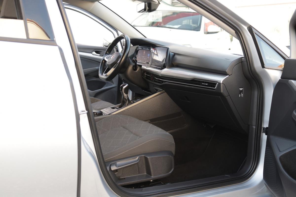 volkswagen-golf-variant-2021-diesel-2000cc