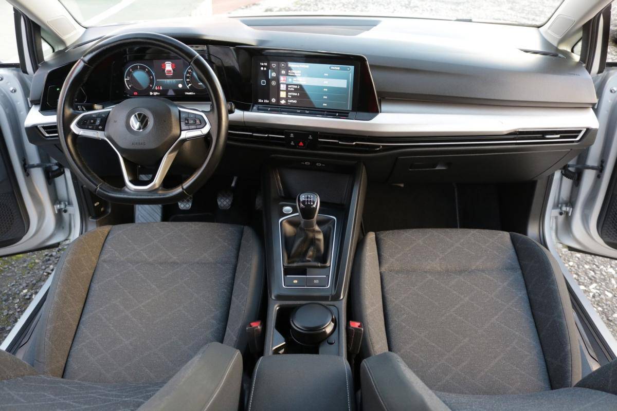 volkswagen-golf-variant-2021-diesel-2000cc