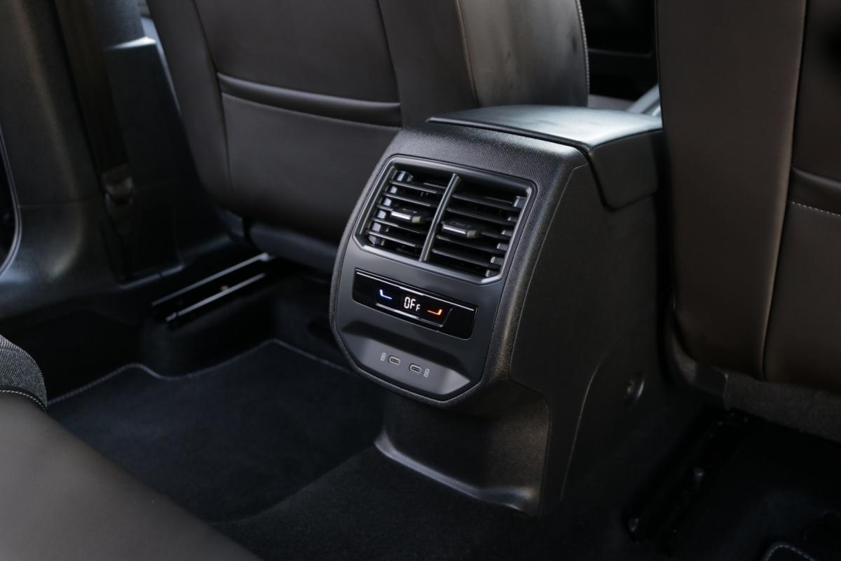 seat-leon-2021-hibrido-1400cc