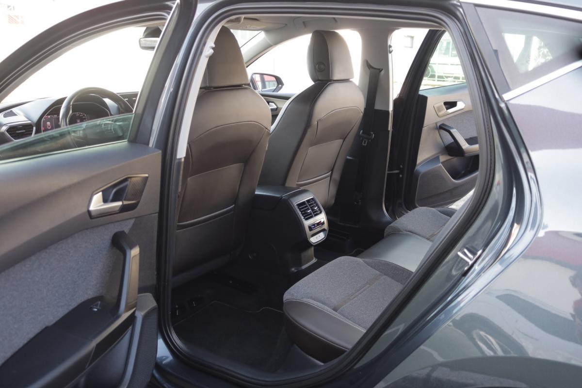 seat-leon-2021-hibrido-1400cc
