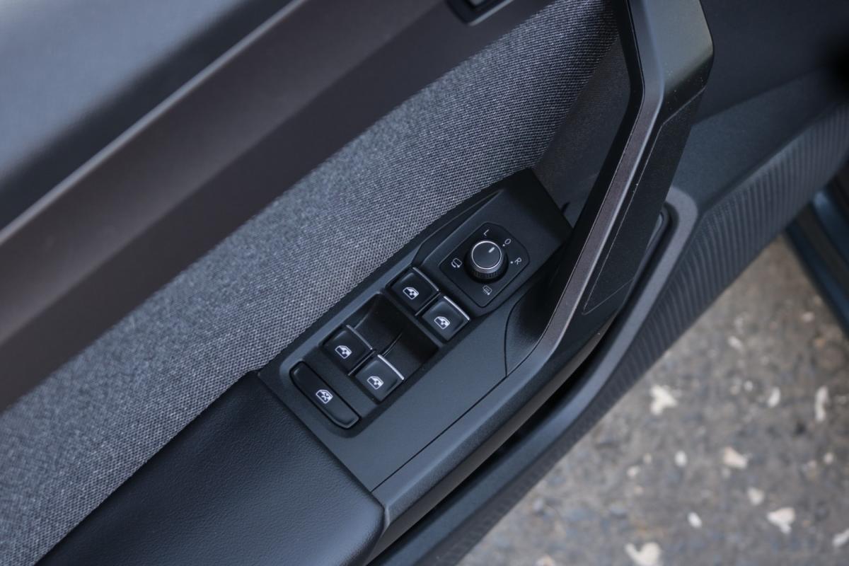 seat-leon-2021-hibrido-1400cc
