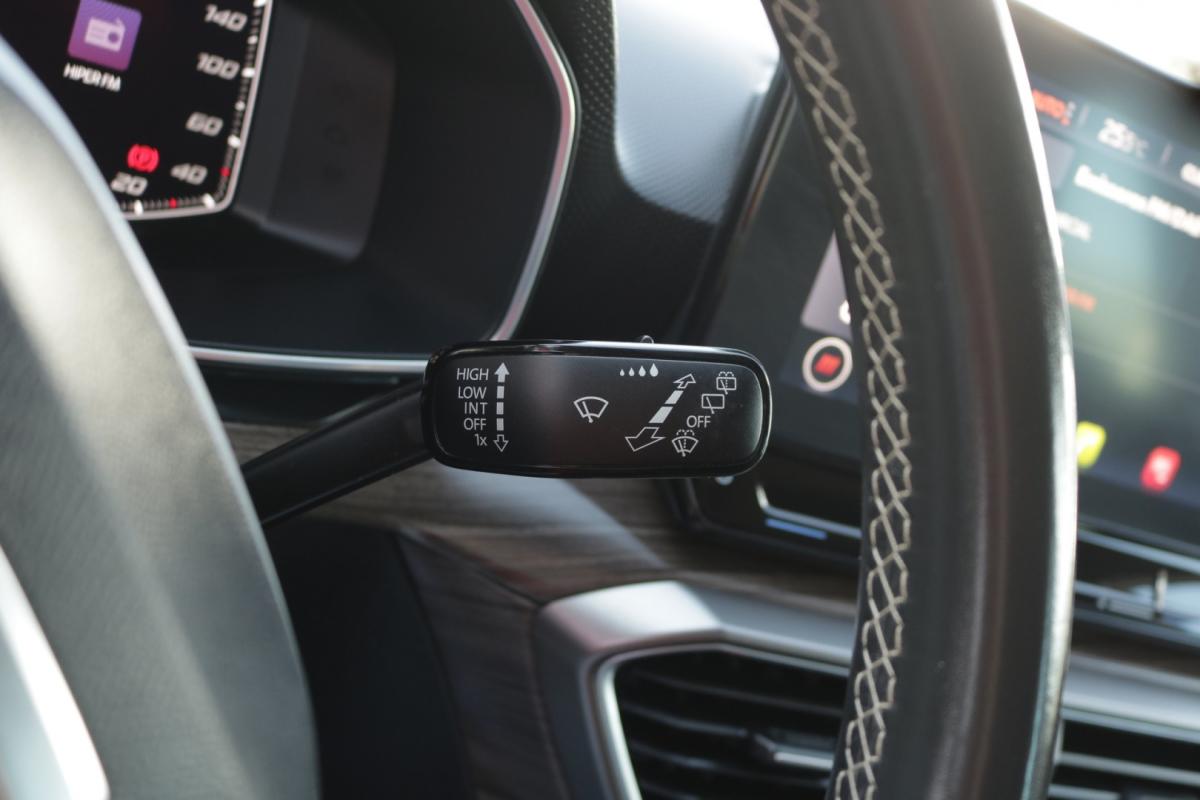 seat-leon-2021-hibrido-1400cc