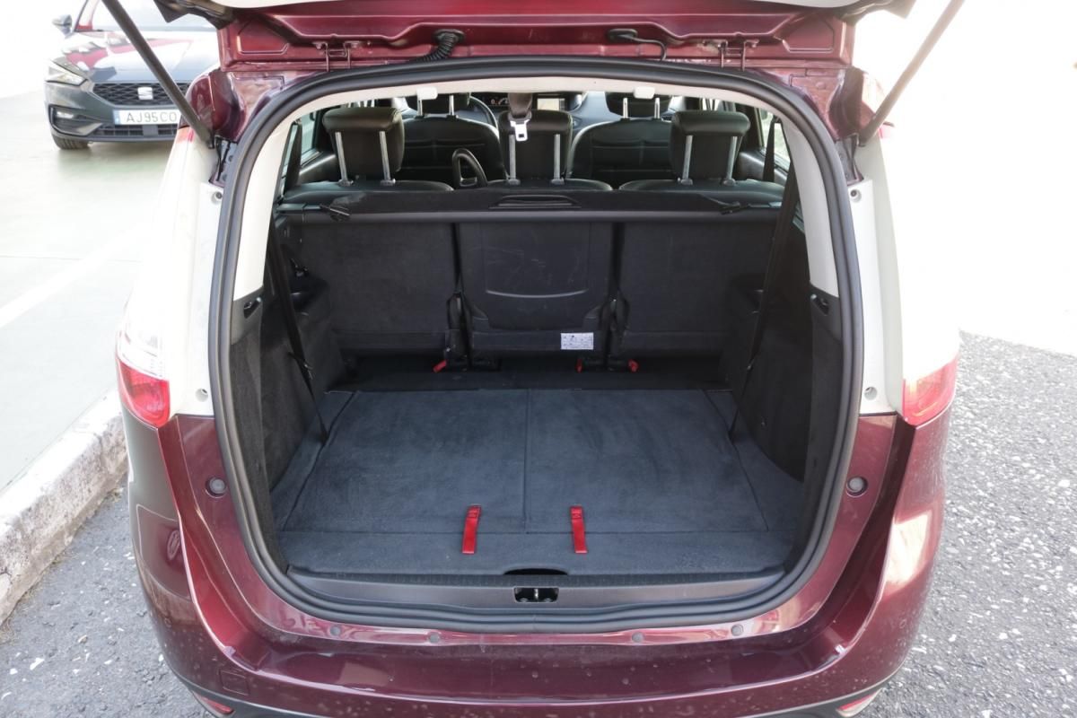 renault-grand-scenic-2016-diesel-1500cc