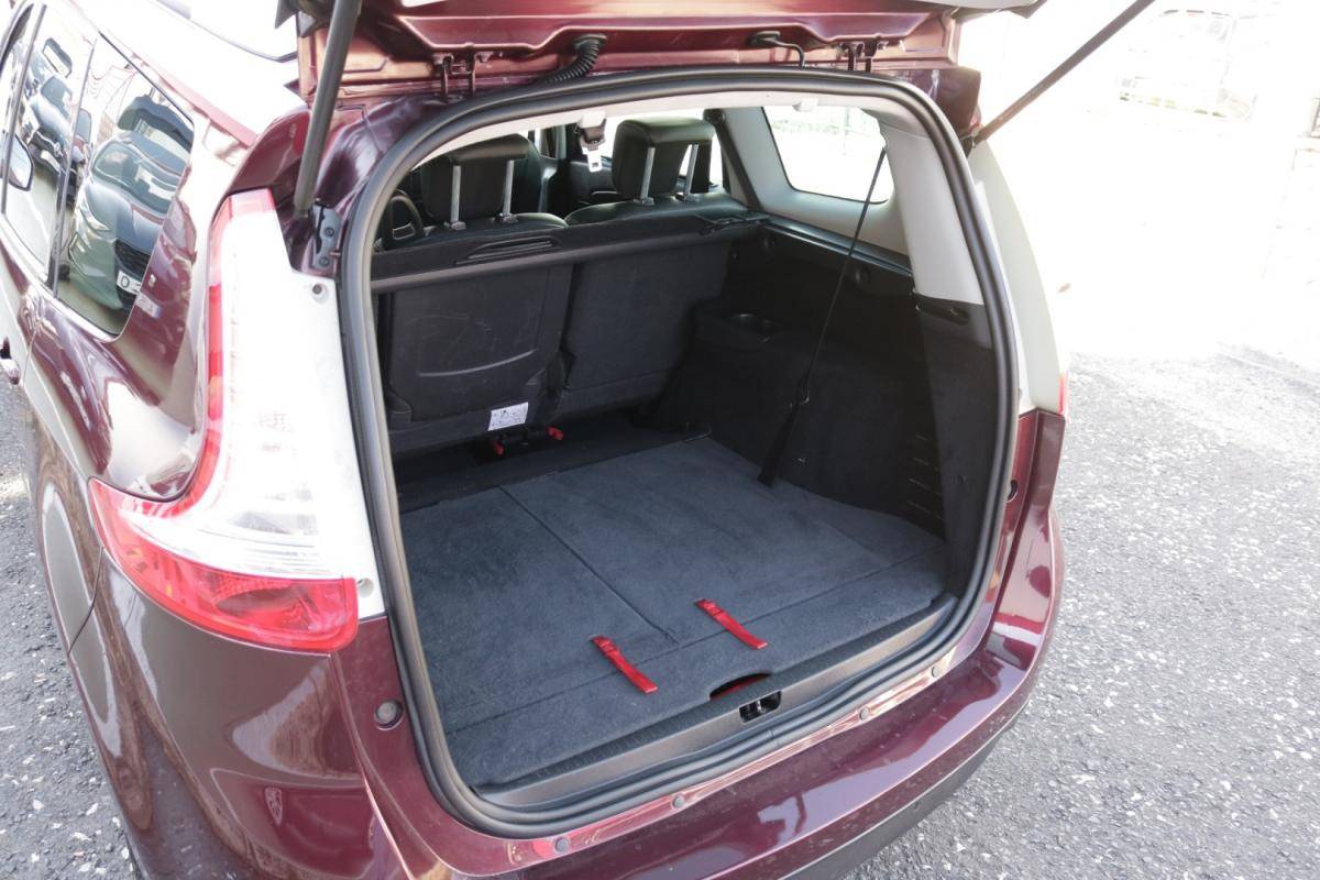 renault-grand-scenic-2016-diesel-1500cc