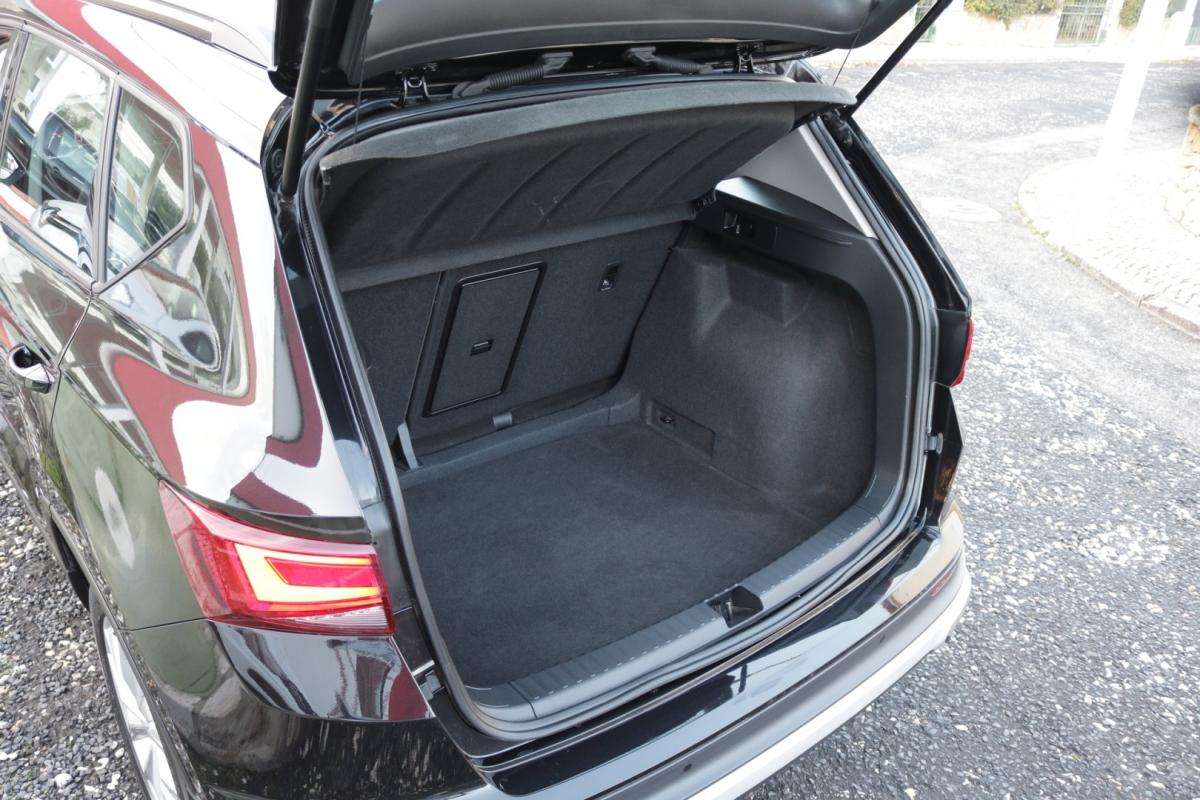seat-ateca-2023-gasolina-1000cc