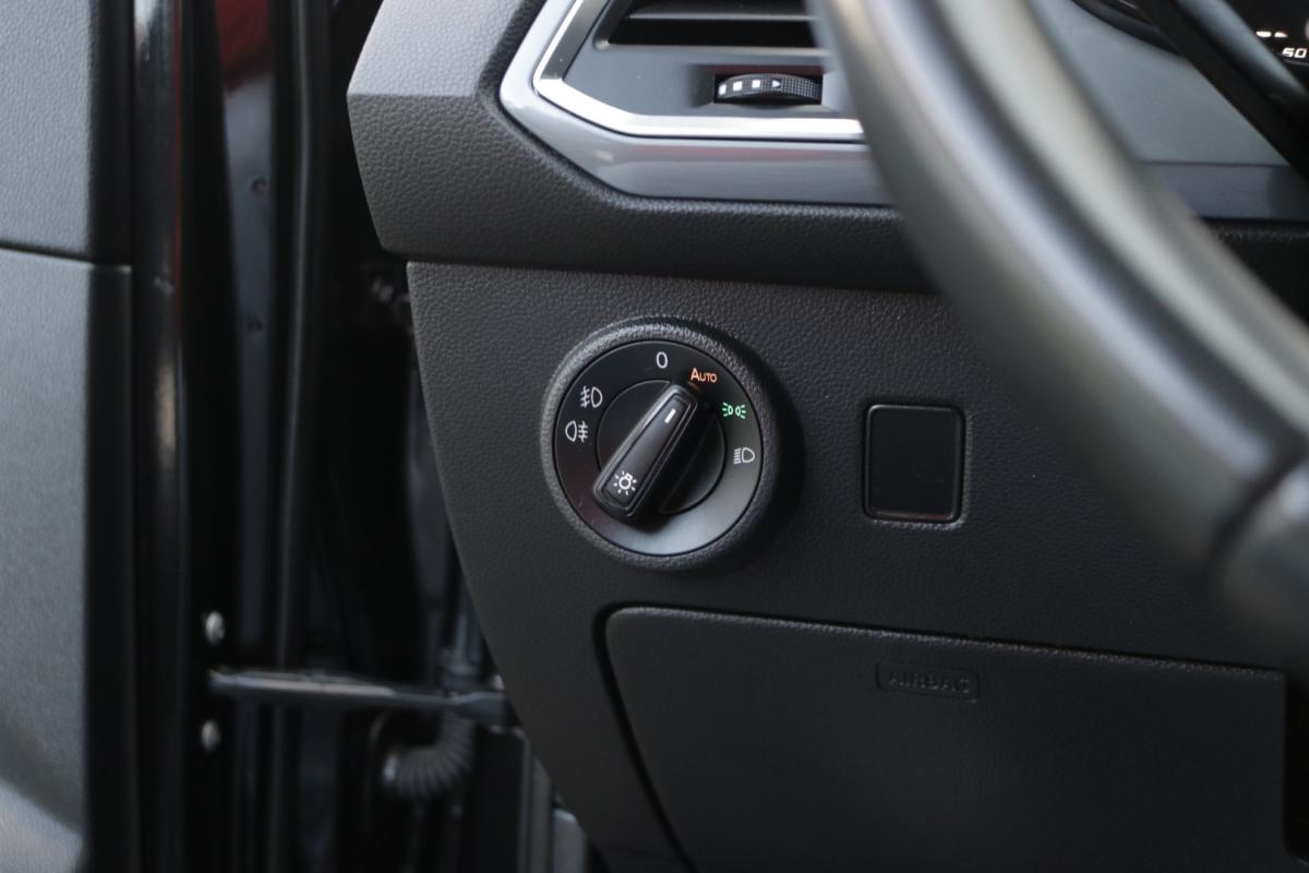 seat-ateca-2023-gasolina-1000cc