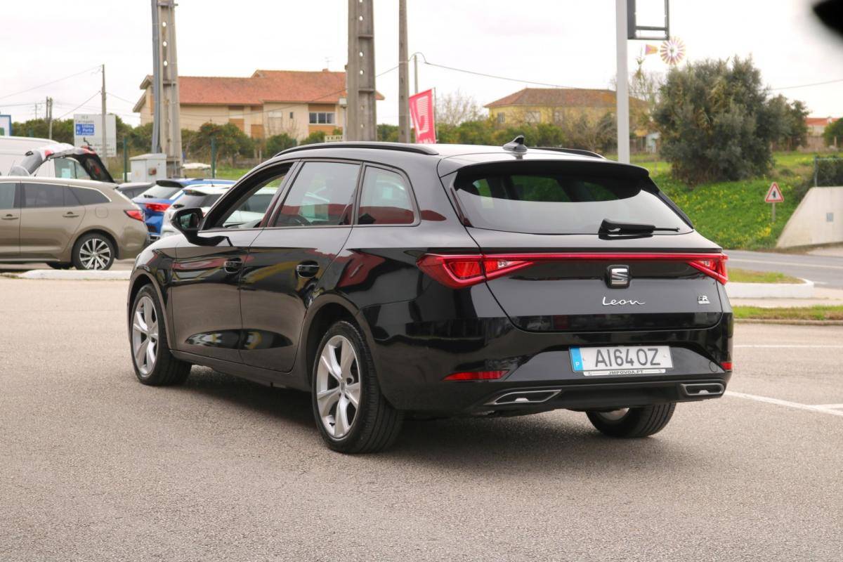 seat-leon-st-2021-hibrido-1400cc