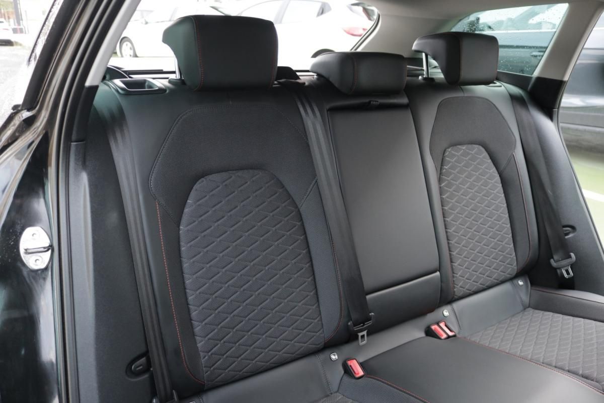 seat-leon-st-2021-hibrido-1400cc