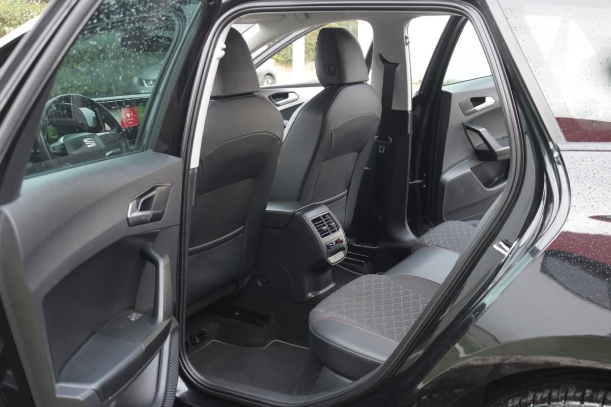 seat-leon-st-2021-hibrido-1400cc