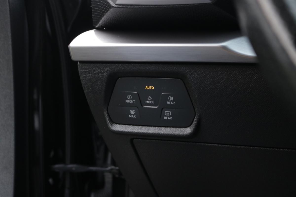 seat-leon-st-2021-hibrido-1400cc