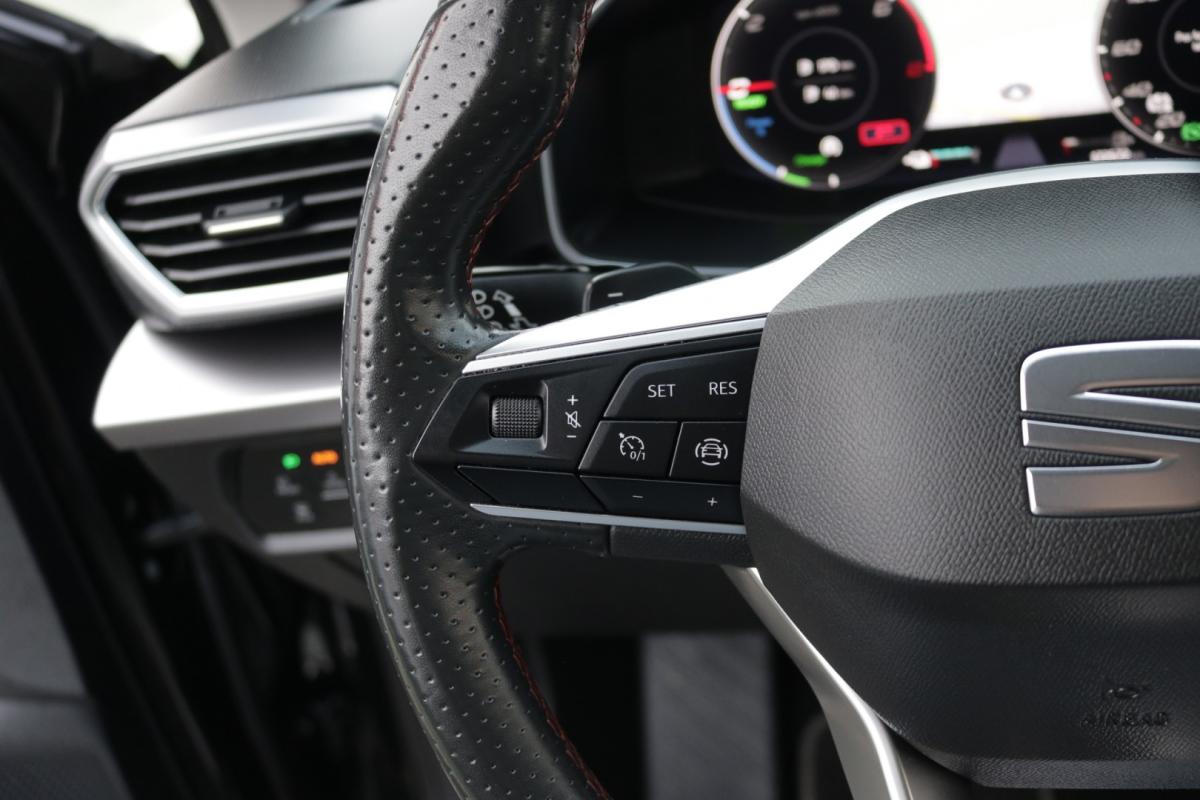 seat-leon-st-2021-hibrido-1400cc