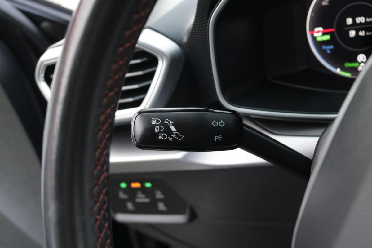 seat-leon-st-2021-hibrido-1400cc