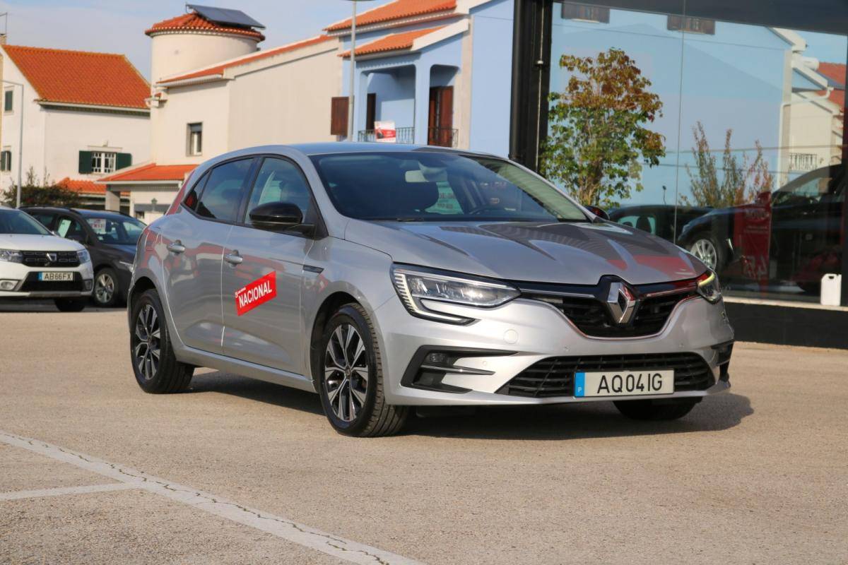 renault-megane-2022-diesel-1500cc