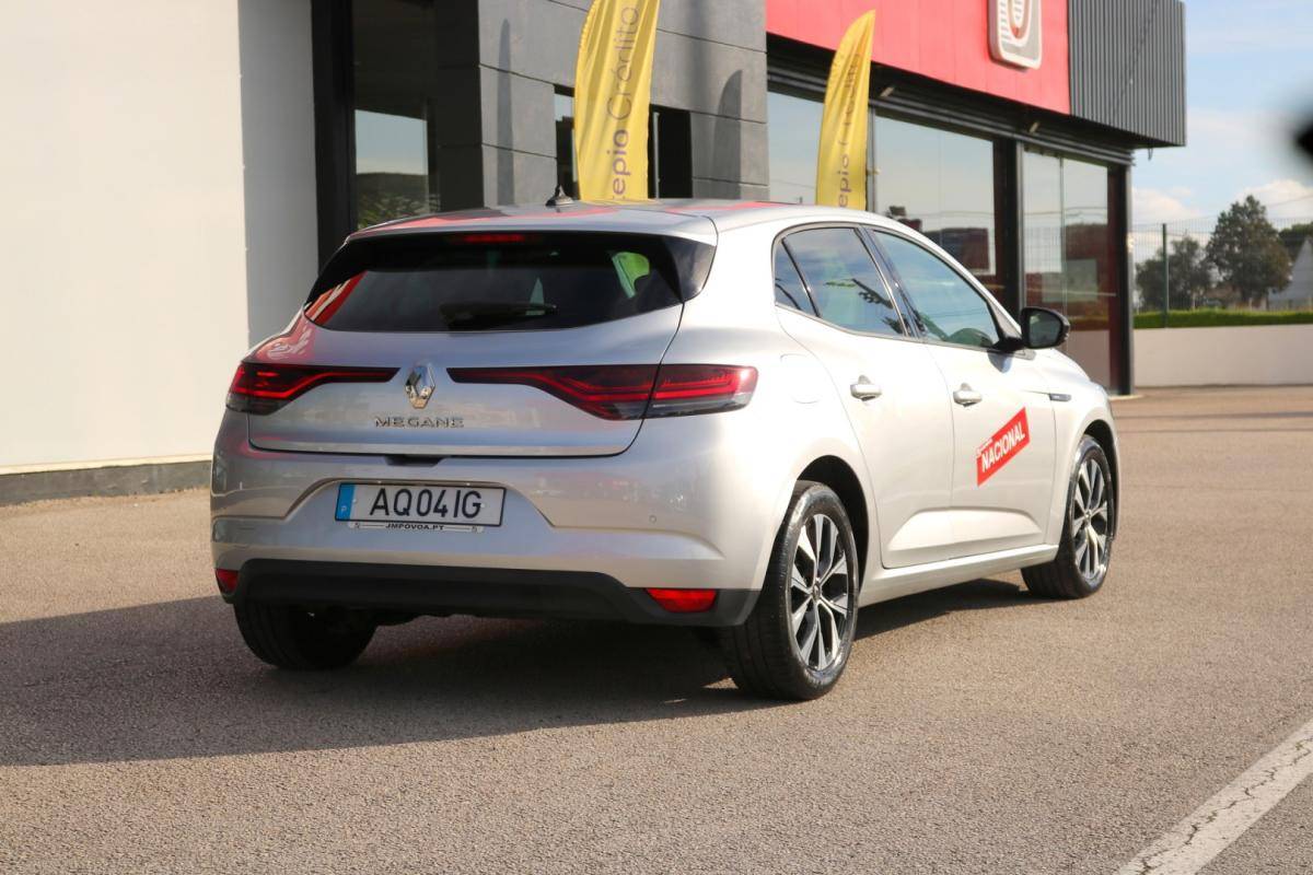 renault-megane-2022-diesel-1500cc