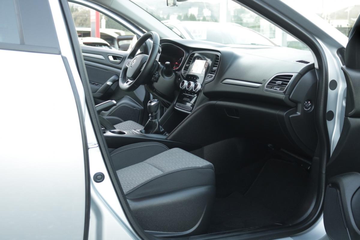 renault-megane-2022-diesel-1500cc