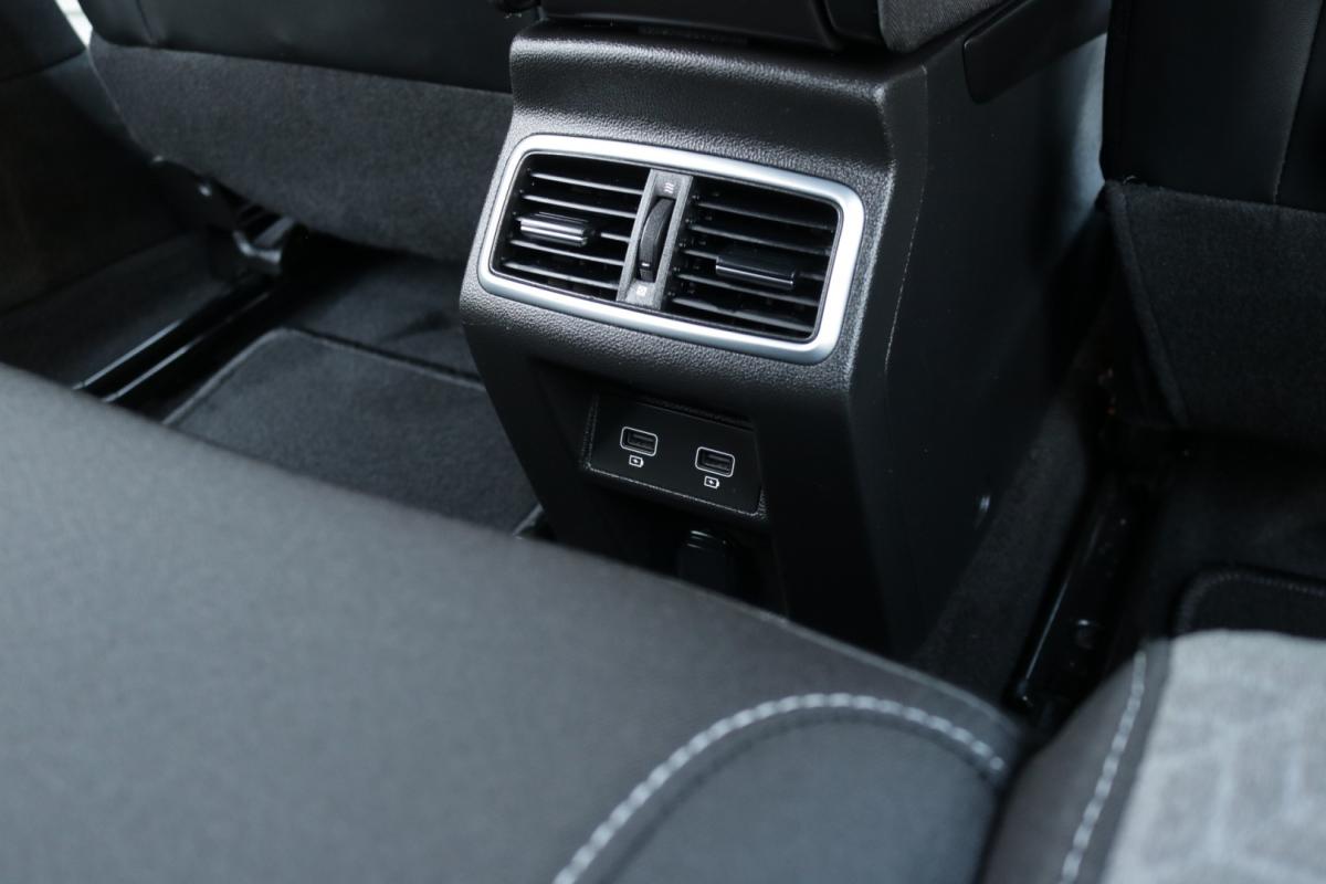 renault-megane-2022-diesel-1500cc