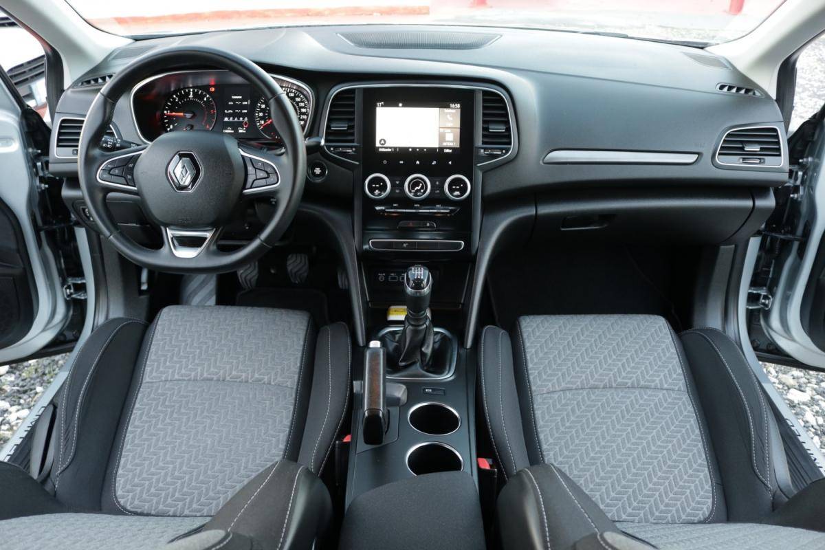 renault-megane-2022-diesel-1500cc