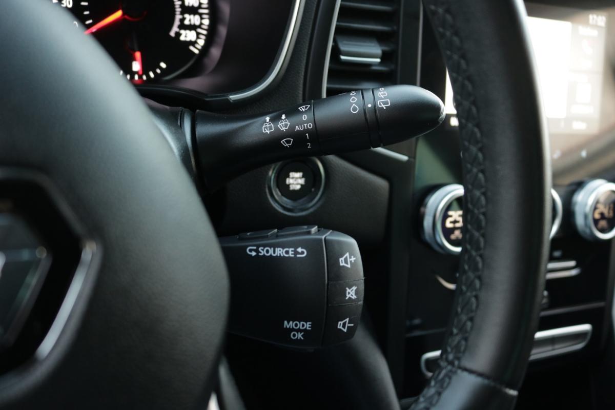 renault-megane-2022-diesel-1500cc