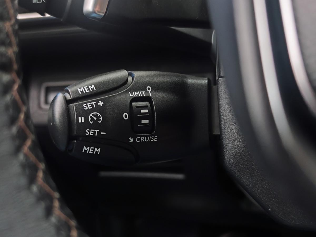 peugeot-3008-2017-diesel-1560cc