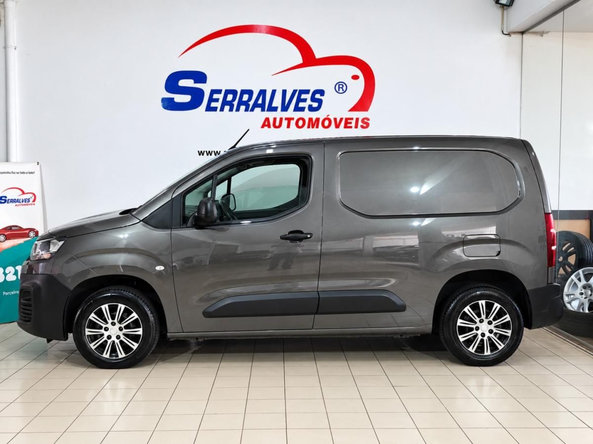 citroen-berlingo-2022-diesel-1499cc