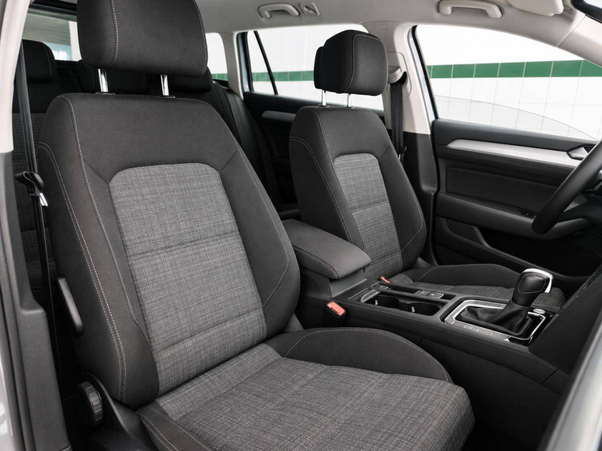 volkswagen-passat-variant-2022-diesel-1968cc