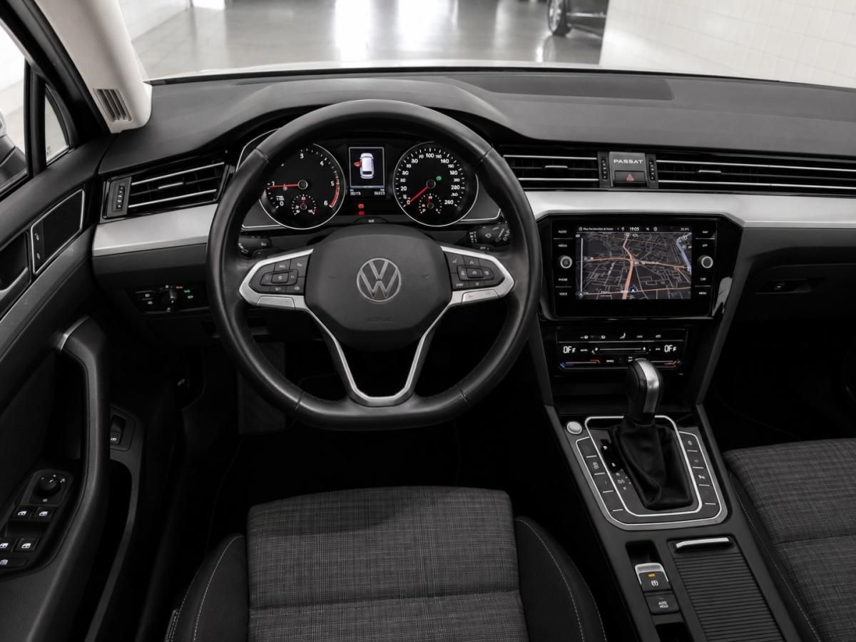 volkswagen-passat-variant-2022-diesel-1968cc